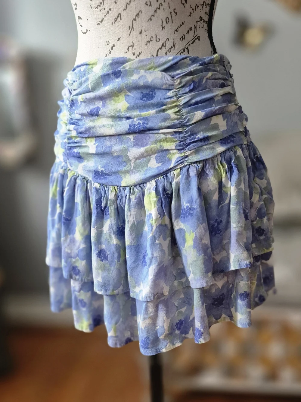 Forever 21 Blue Floral Watercolor Tiered Mini Skirt Medium